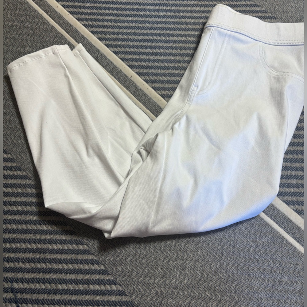 Time and Tru Women's White Pants